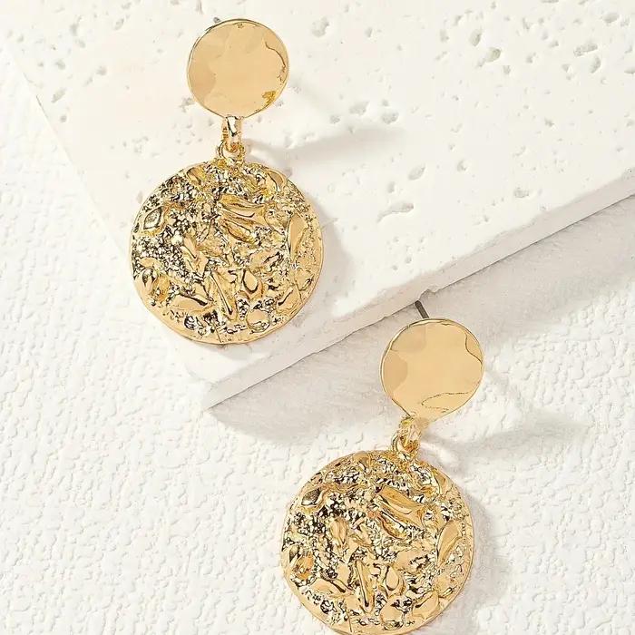 Boucles d'oreilles géométriques à imprimé léopard surdimensionnées pour femmes, élégantes et audacieuses, idéales pour les occasions spéciales et le quotidien