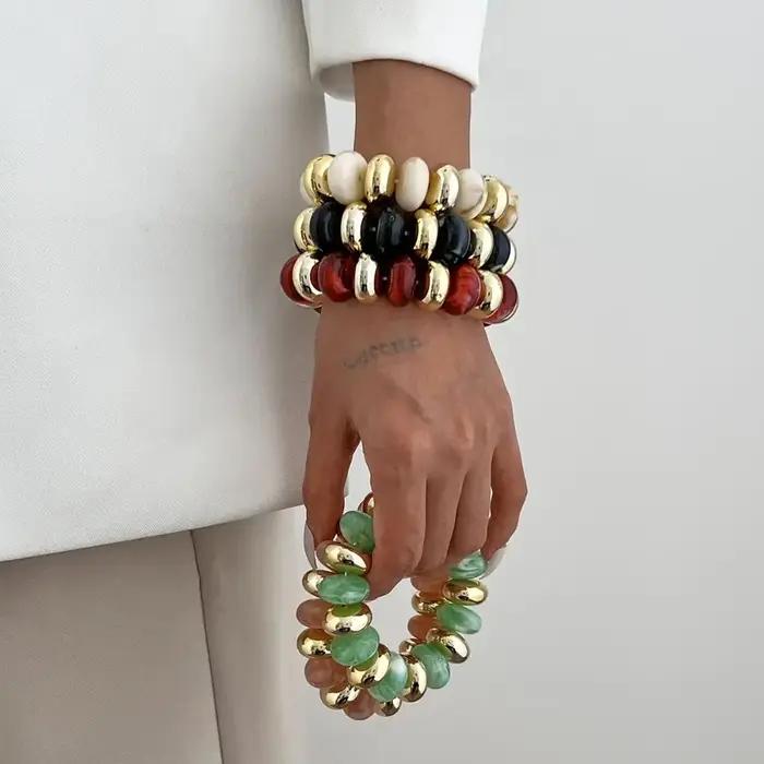 Bracelet léger en perles de résine