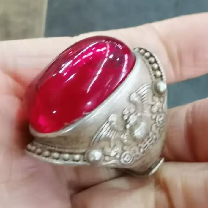 Bague ouverte vintage en argent incrustée de rubis