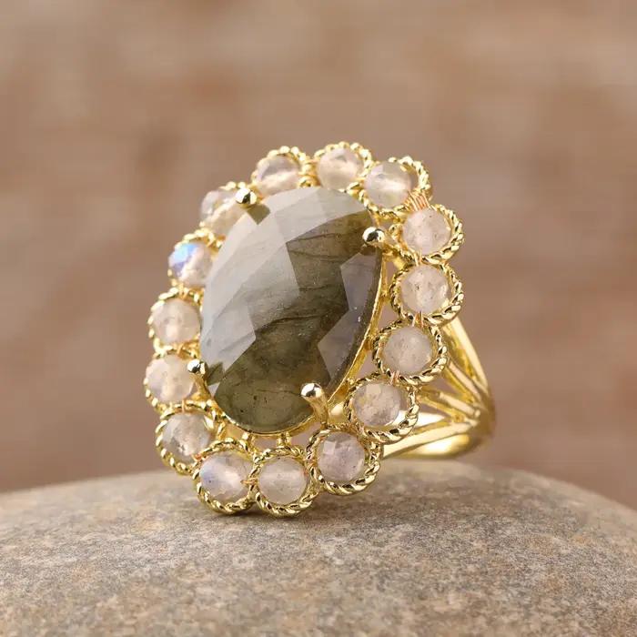 Bague en cristal naturel