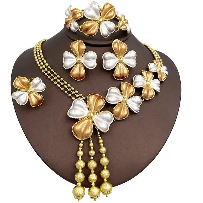 Ensemble de bijoux élégants pour femmes en or 18 carats style italien pour occasions spéciales collier boucles d oreilles bague bracelet