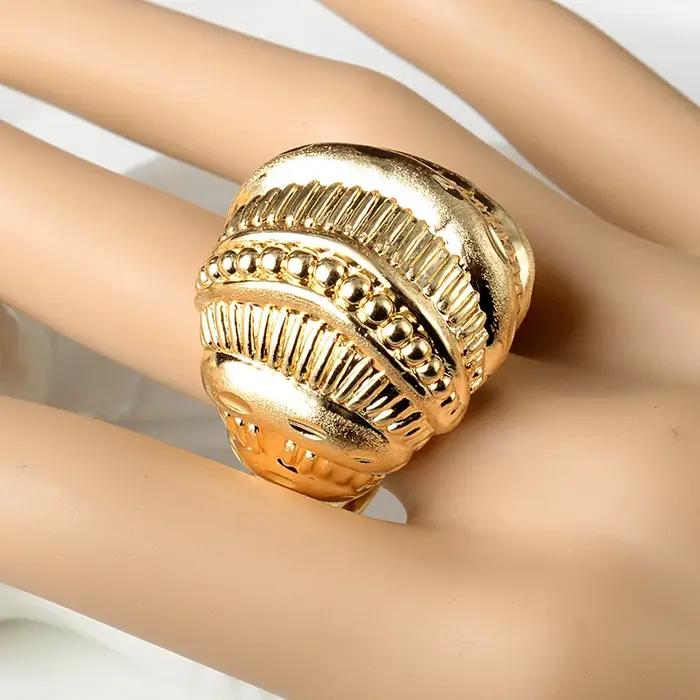 Grande bague en cuivre pour femme
