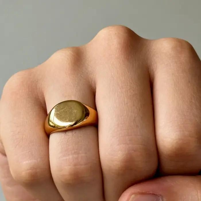 Bague Signet Robuste Bijou Rustique Élégant Pour Hommes Femmes Occasions Spéciales Polyvalence Durabilité Acier Inoxydable Doré