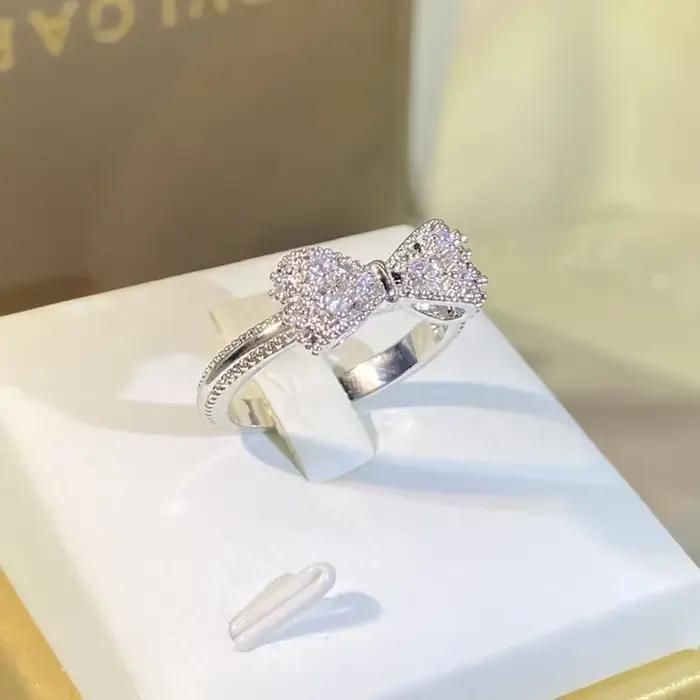 Bague en argent sterling à nœud fantastique sertie de zirconium blanc pour femmes, bijou romantique pour occasions spéciales, cadeau idéal pour mariage, fiançailles et fêtes