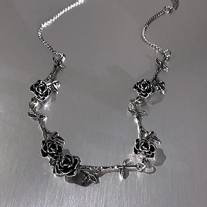 Collier pendentif camélia hip-hop punk pour femme