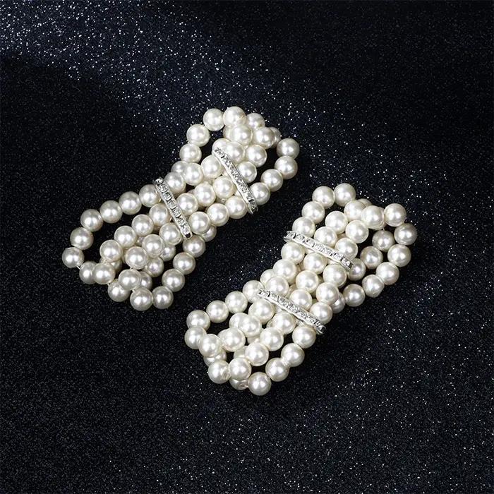 Bracelet élastique en perles de verre simulées pour femmes bracelet multicouches bijoux fantaisie trois couches occasions spéciales cadeau pour amie collègue ou soi-même