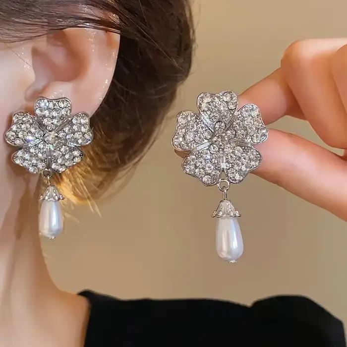 Parures de bijoux pour femmes