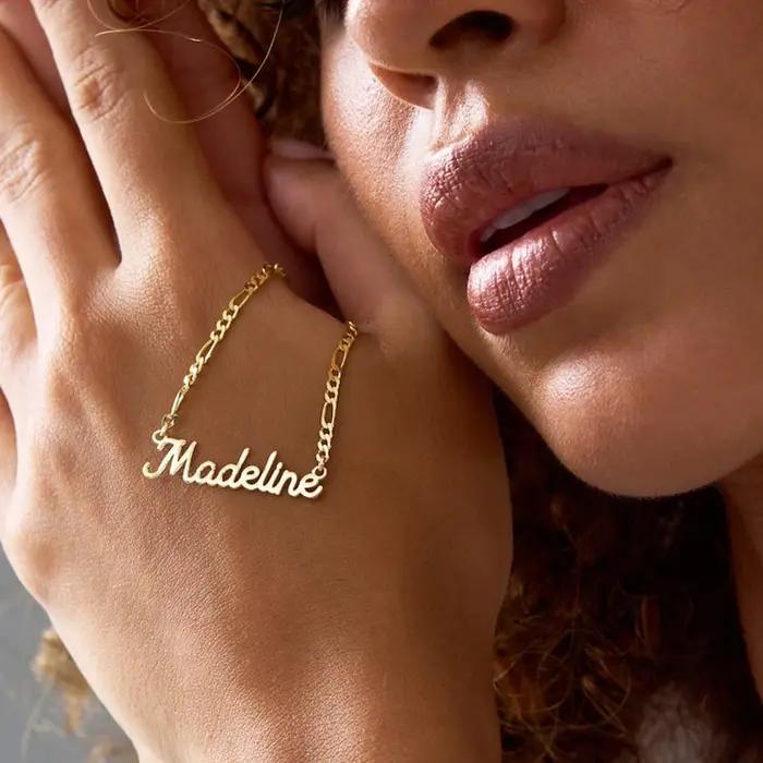 Collier avec nom personnalisé pour femmes et hommes