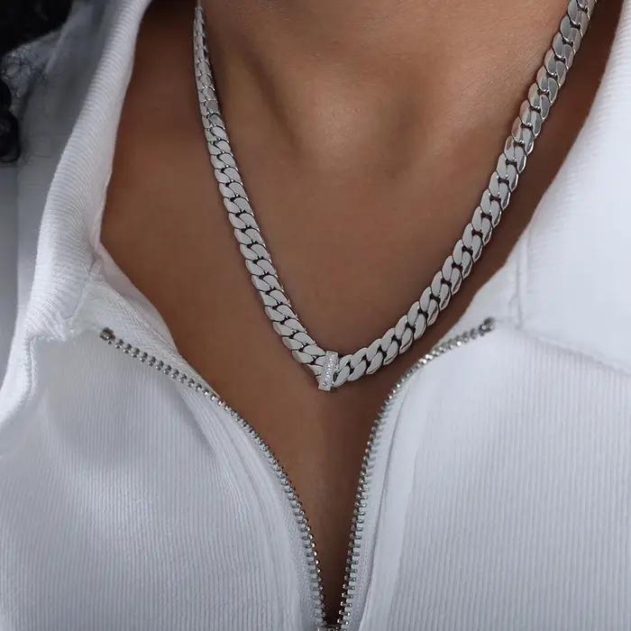 Collier chaîne chevrons pour femme en acier inoxydable plaqué or 18 carats avec breloque zircon, sty