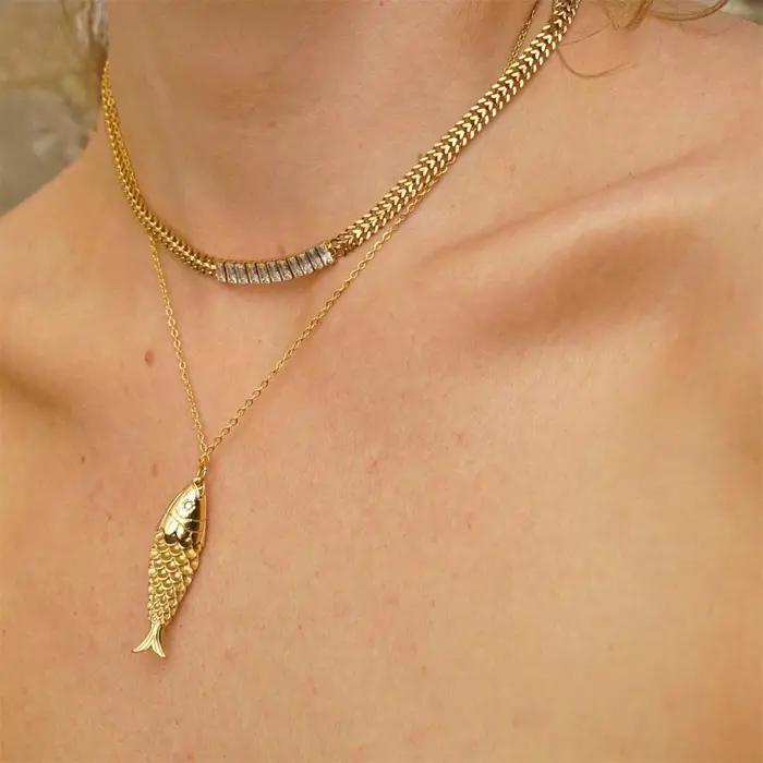 Collier pendentif carpe plaqué or 18 carats avec diamant en zircon