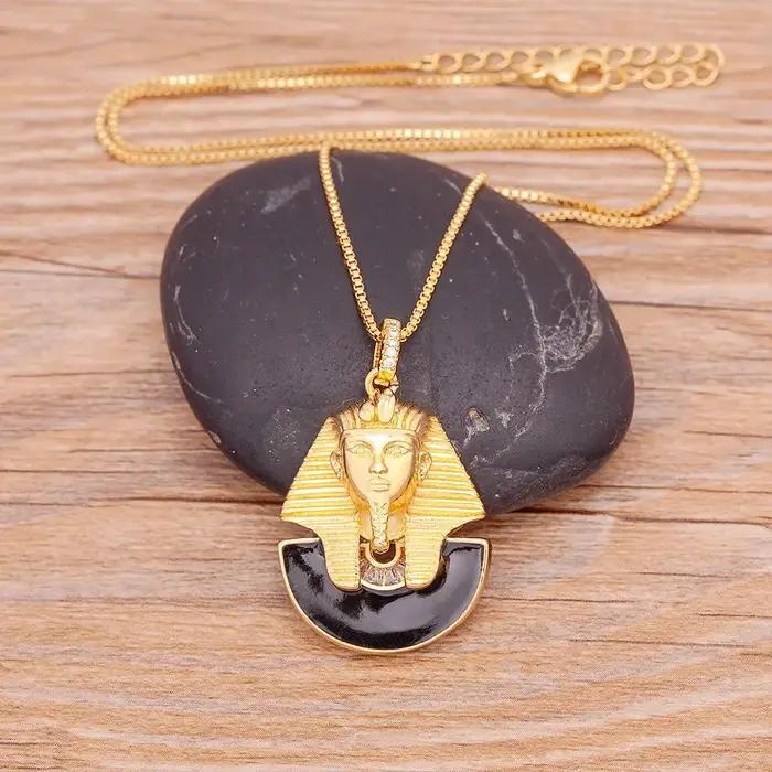 Collier Pyramide de Cristal Vintage avec Pendentif Bouddha Égyptien Antique Bijou de Style Mode Homme Femme Occasions Spéciales