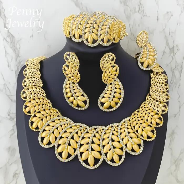 Collier exagéré deux tons strass pour femmes, ras du cou épais, boucles d'oreilles, Bracelet, bague,