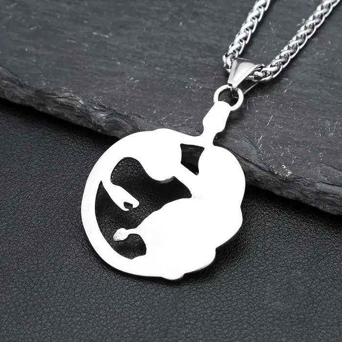 Collier gothique classique avec pendentif Medusa pour hommes et femmes