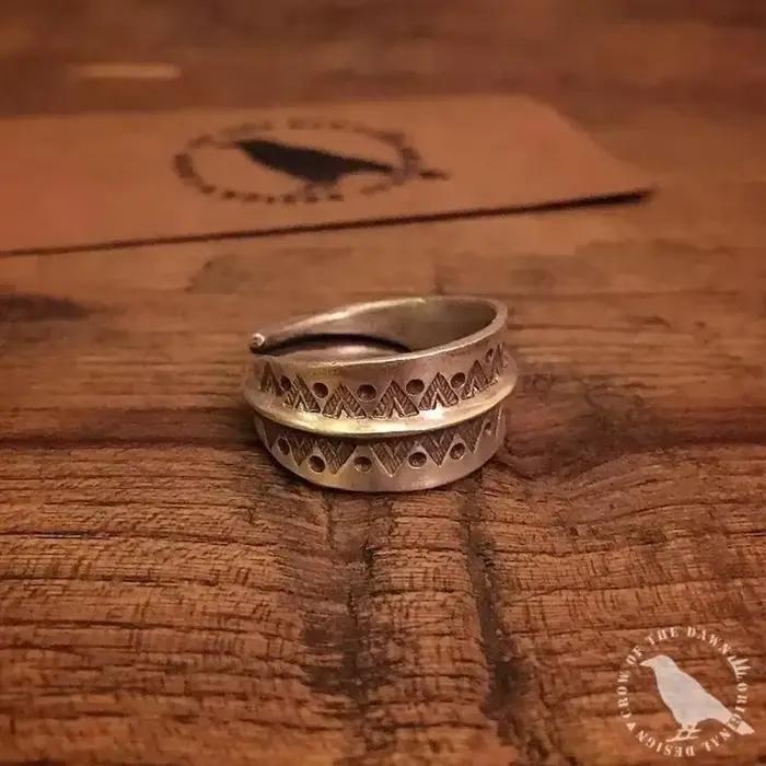 Bague d'ouverture rétro gravée à la main