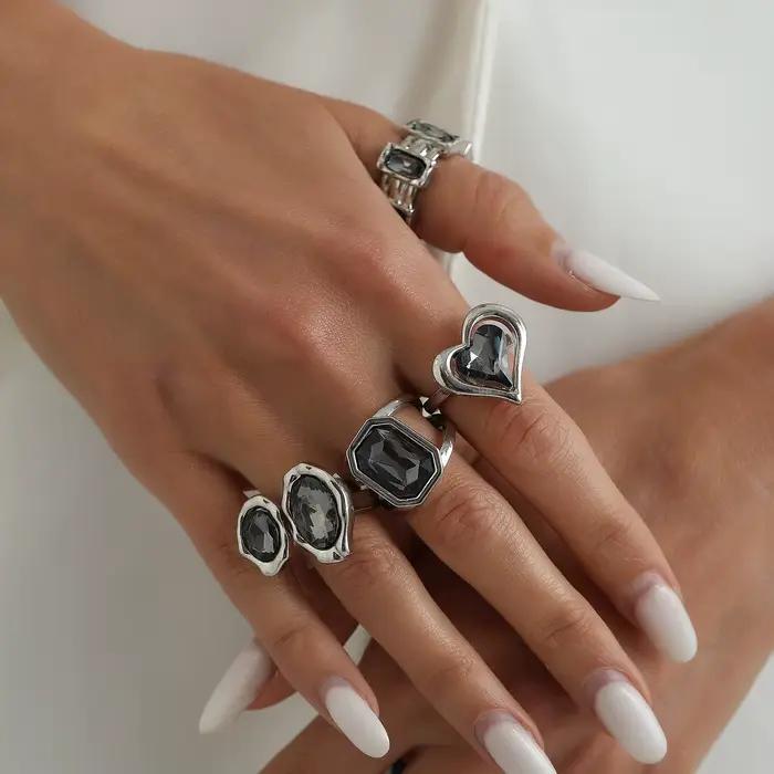 Bague réglable en forme de cœur géométrique irrégulier