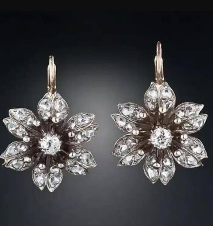 Boucles d'oreilles incrustées de biscuits brillants pour femmes