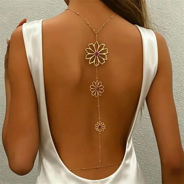 Chaîne de corps bohème à fleurs élégante plaquée or argenté bijou de corps pour femmes occasions spéciales vacances d'été mariages soirées