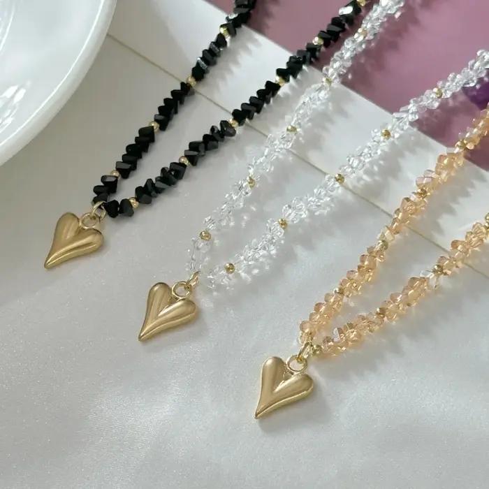 Collier avec pendentif en forme de cœur pour femmes