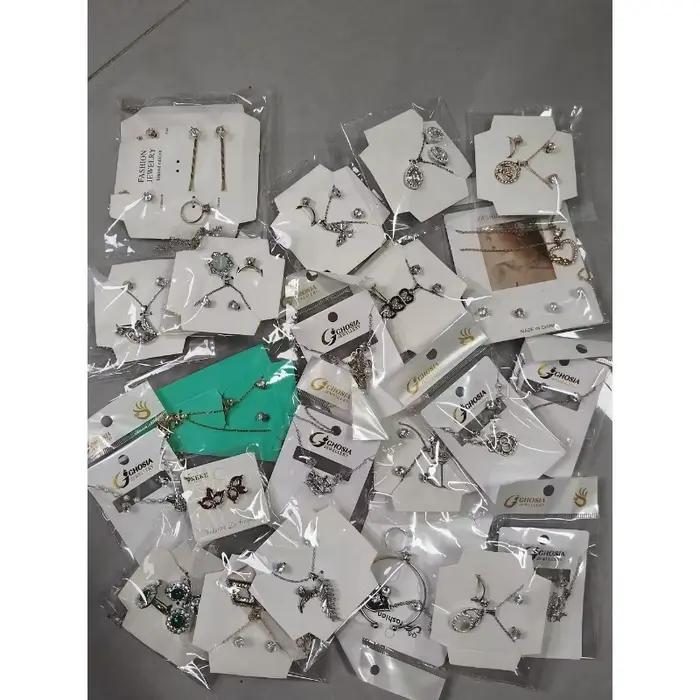 Pot Mystère à Bijoux Vintage Style Bohème avec Boucles d'Oreilles Bagues Colliers Bracelets Occasions Spéciales Cadeau Surprise