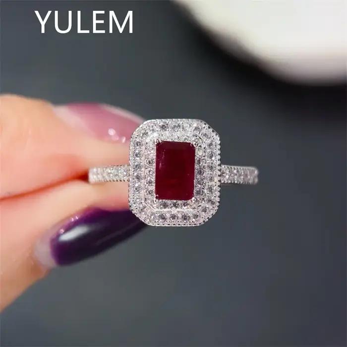 Bague classique en argent 925 avec rubis naturel de 6*4 mm et pierres latérales en moissanite de couleur D, bijoux en argent plaqué or pour fille