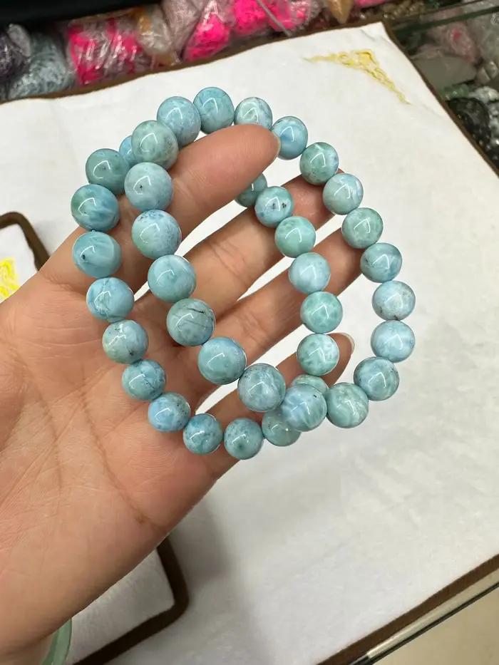 Bracelet élastique à breloques en pierre Larimar de qualité supérieure