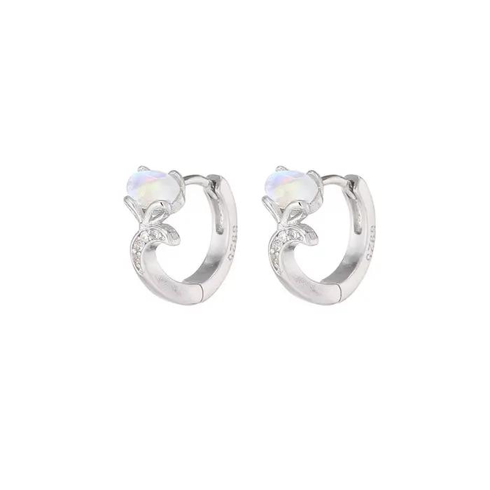 Boucle d'oreille en argent sterling 925, motif renard, petite taille, tendance, nouveau style 2026, élégante, raffinée, sophistiquée, accessoire d'oreille pour femmes