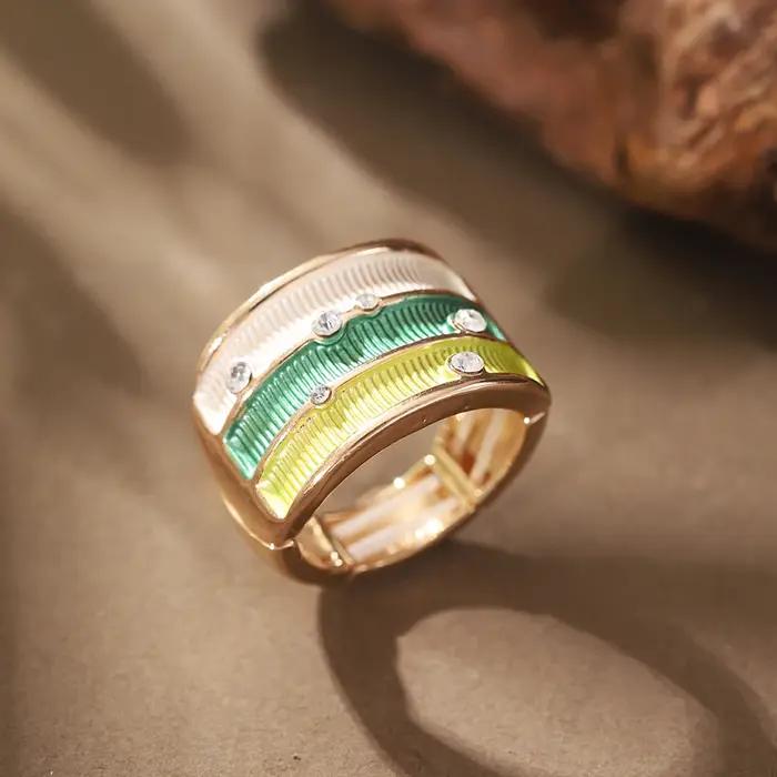 Bague géométrique rétro réglable en alliage de zinc avec strass blanc ou kaki pour femmes occasions spéciales et quotidiennes