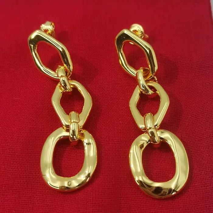 Ensemble de bijoux faits à la main ; Collection de boucles d'oreilles mixtes