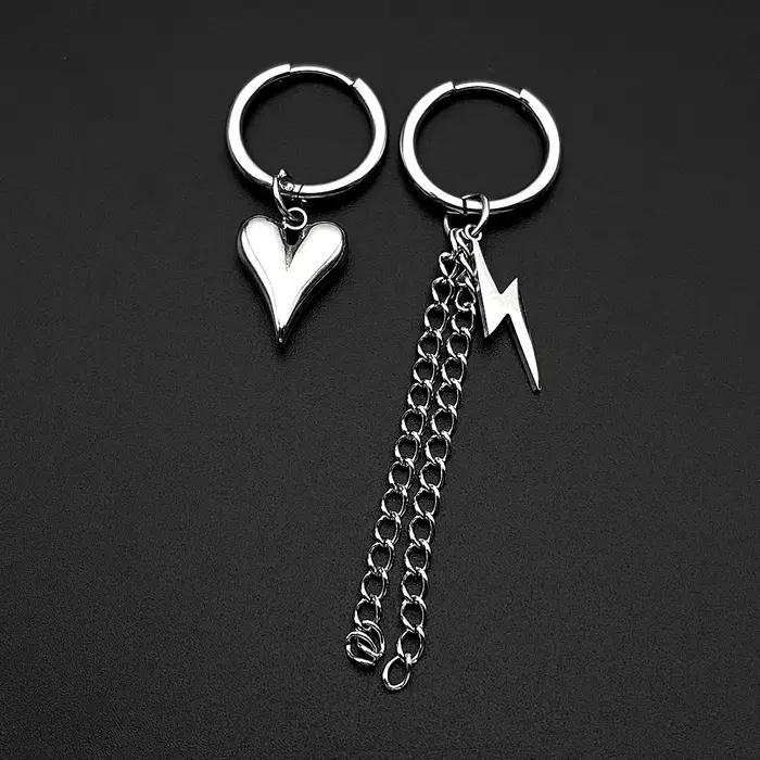 Boucles d'oreilles créoles asymétriques Cœur Éclair
