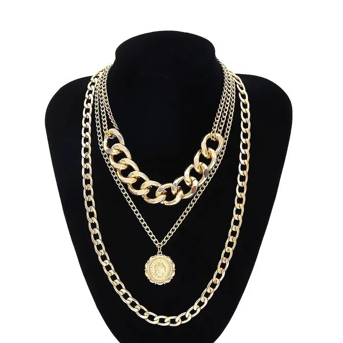 Collier bohème multicouche en métal doré pour femme