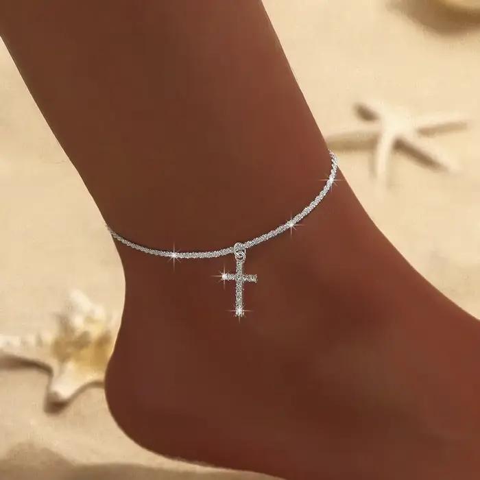 Bracelet de cheville Simple et brillant pour femmes, pendentif croix, couleur argent, bijoux élégants, Bracelet de plage, cadeaux sur pied
