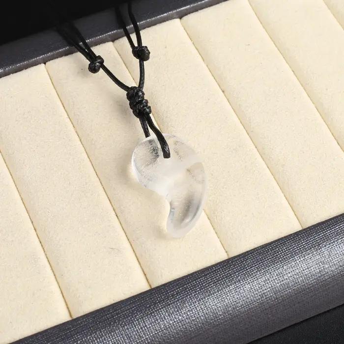 Mini collier pendentif en forme de virgule pour hommes et femmes, pierre semi-précieuse naturelle, c