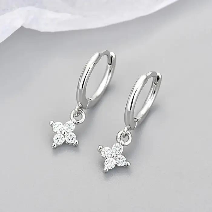 Boucles d'oreilles créoles trèfle en argent sterling 925 pour femmes et jeunes filles