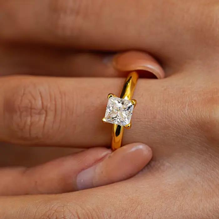 Lumira – bague carrée en or 18 carats pour femmes