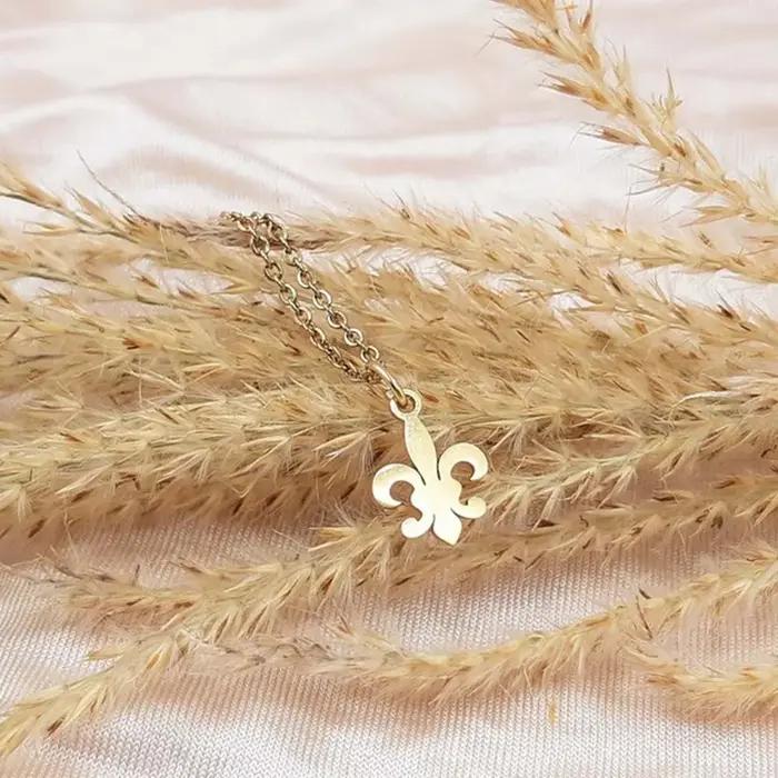 Collier Fleur De Lis en acier inoxydable