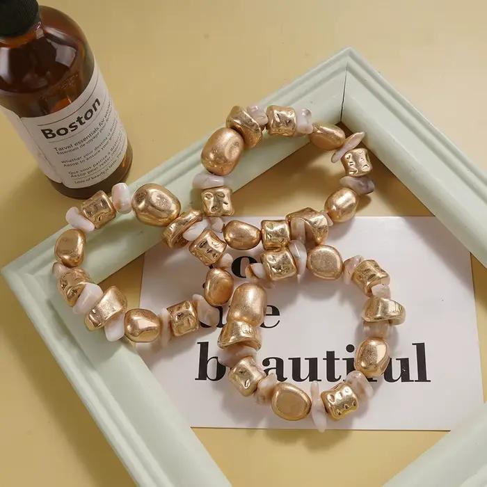Bracelets empilables dorés iridescents pour femmes pour brunch, plage, rendez-vous galants et tenues élégantes