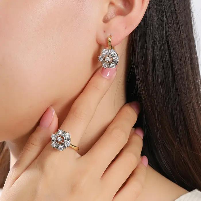 Boucles d'oreilles et bague en zircon synthétique incrusté brillant
