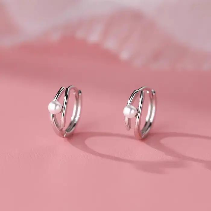 Boucles d'oreilles en argent sterling 925 avec perles design luxueux et exclusif pour femmes romantique et mignonnes occasions spéciales