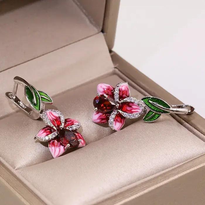 Petites boucles d'oreilles en émail rose pour femmes