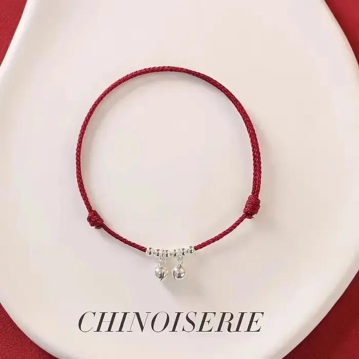 Bracelet de cheville en corde rouge tissée avec cloches et perles de chance bouddhistes pour femmes occasions spéciales cadeaux de couple amitié