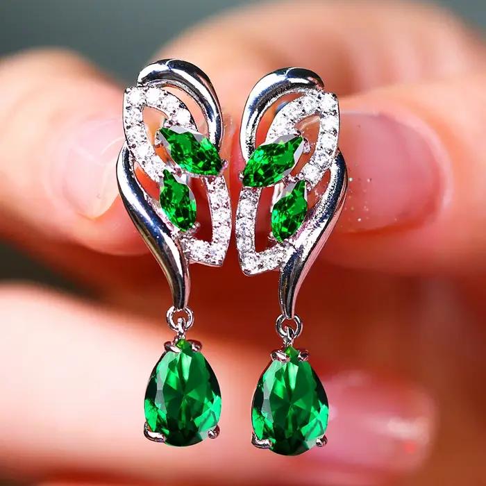 Boucles d'Oreilles à Clip en Argent Plaqué Zircone Cubique Géométrique Élégantes pour Femme Occasions Spéciales