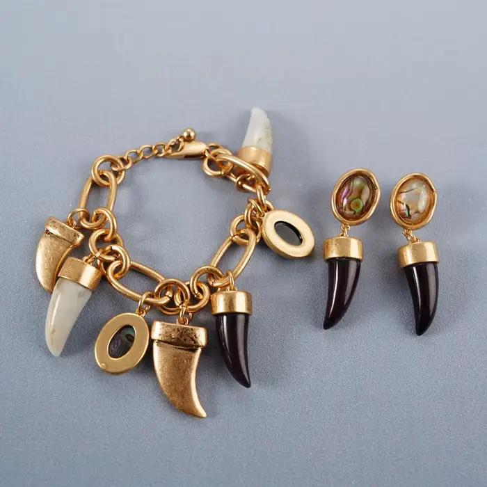 Ensemble de bijoux pour femmes, Bracelet et boucles d'oreilles en forme de bullhorn, bijoux animaux à la mode, artisanat robuste, breloque personnalisée, fête quotidienne