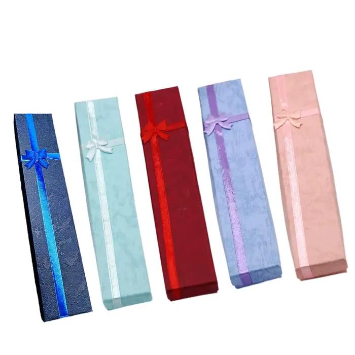 Boîtes à bijoux élégantes en papier pour femmes avec tissu intérieur, idéales pour ranger et offrir des bijoux pour mariages, anniversaires et autres occasions spéciales