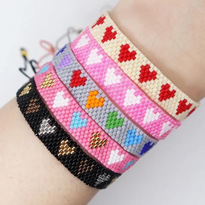 Bracelet bohème en perles Miyuki fait à la main pour femme – Bijoux réglables au design de cœur multicolore