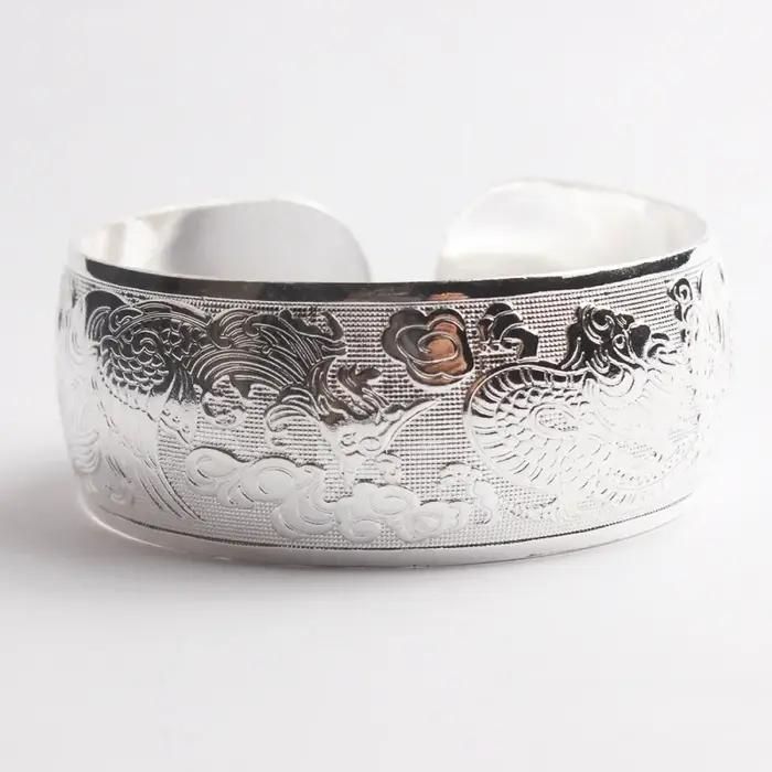 Bracelet tibétain plaqué argent pour femmes, style bohème, ethnique, en métal sculpté, fleurs, style gypsy, tribal, afghan, bijoux indiens