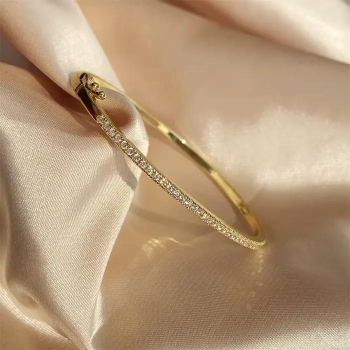 Bracelet Géométrique en Zircone Cubique Plaqué Rhodium Imitation pour Femmes Occasions Spéciales Fantaisie Moderne