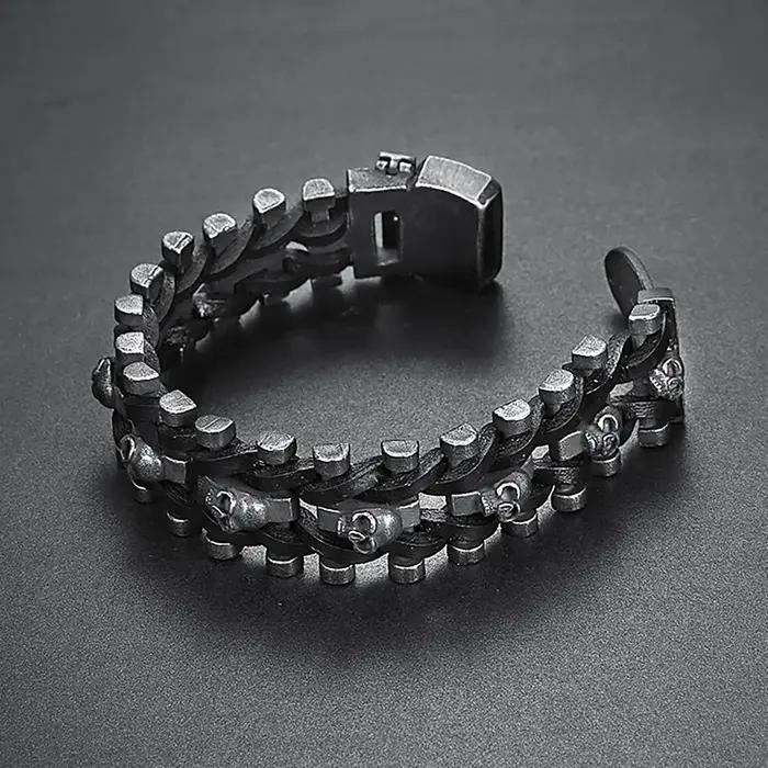 Bracelets en cuir tressé crâne noir dominateur pour hommes