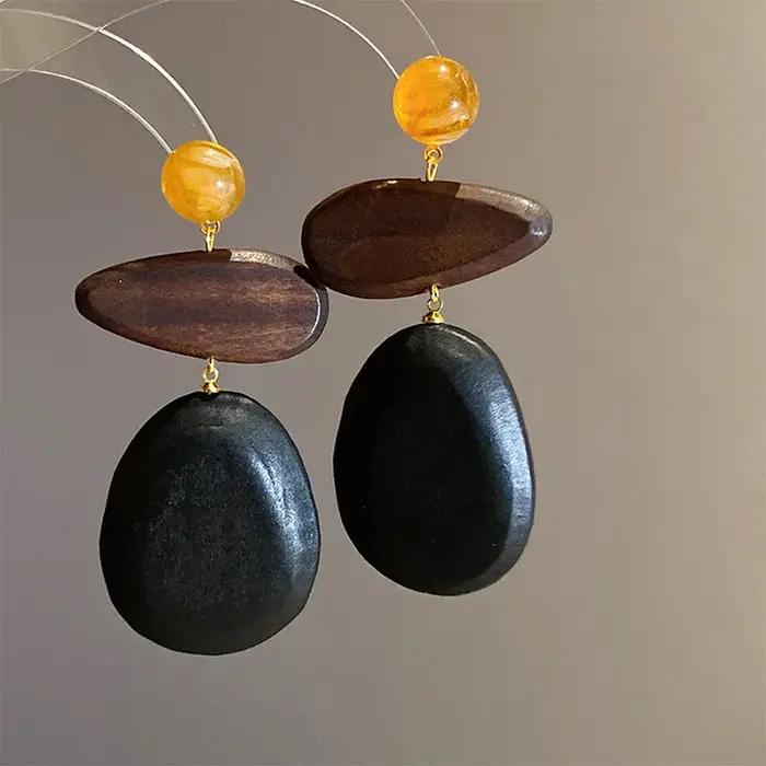 Boucles d'oreilles vintage en résine coeur élégantes et tendance pour femmes occasions spéciales