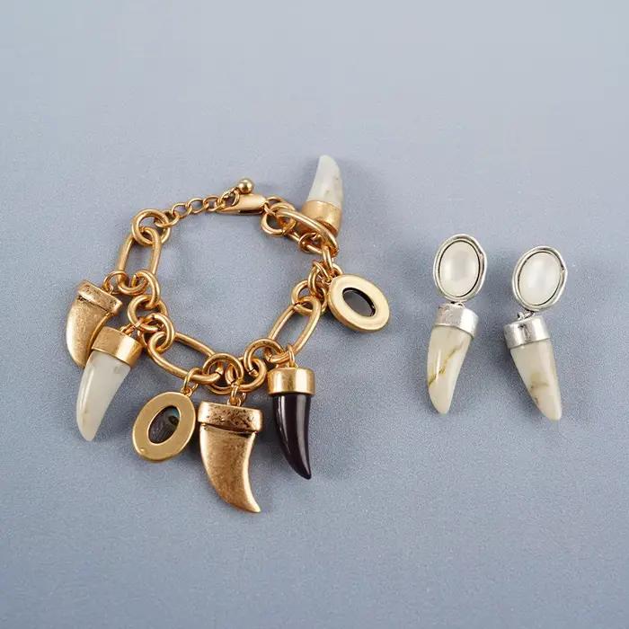 Ensemble de bijoux pour femmes, Bracelet et boucles d'oreilles en forme de bullhorn, bijoux animaux à la mode, artisanat robuste, breloque personnalisée, fête quotidienne