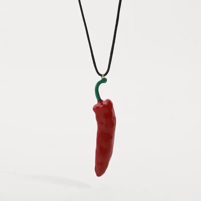 Collier pendentif ULBelle rouge pour femmes style boho fête de vacances bijou fantaisie cadeau spécial